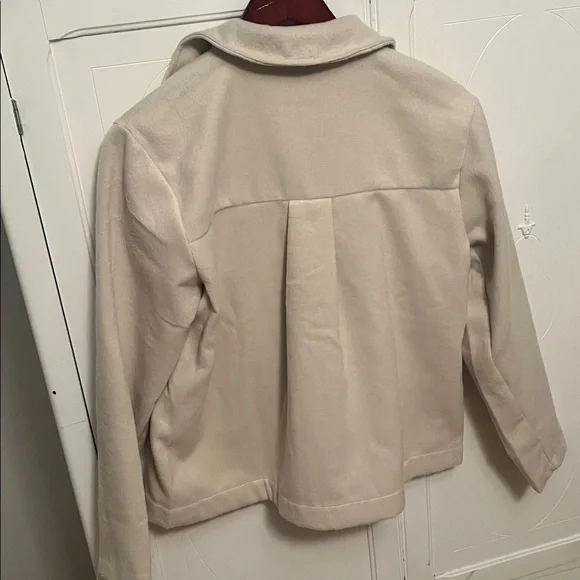 Banana Republic Cream Shacket - Picture 4 of 5